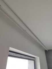 Krycia lišta pre garniže a koľajnice