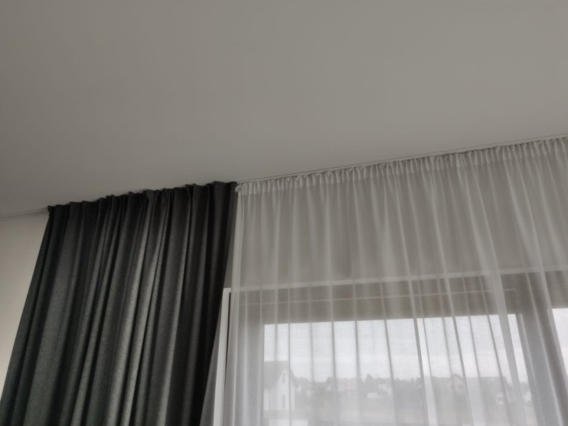 Biela hliníková koľajnica na závesy do sadrokartónu Simple 320 - Dĺžka: Do 100cm